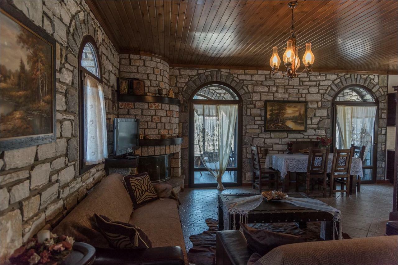 Villa Stone Mansion Anavryti, Αμα 20569 Mistrá Exterior foto