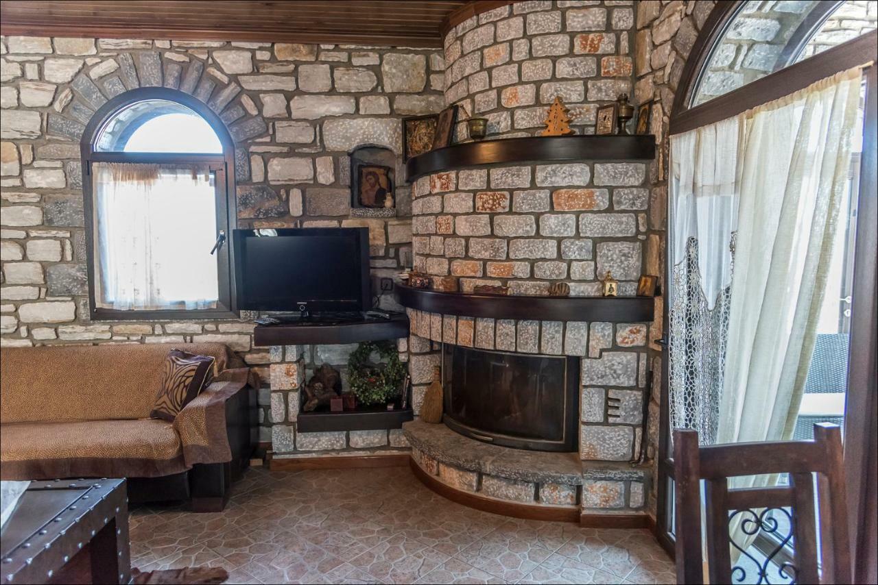 Villa Stone Mansion Anavryti, Αμα 20569 Mistrá Exterior foto